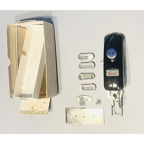 Vintage 1950s GREIST Products Rotary Buttonholer w/ 5 Templates in Original Box - Picture 5 of 8
